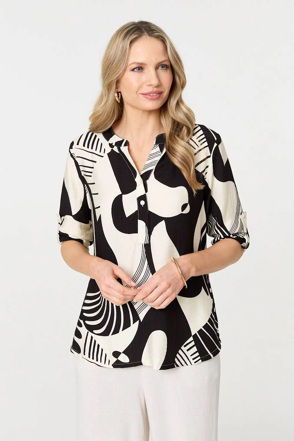 Abstract 3/4 Sleeve Button Detail Blouse