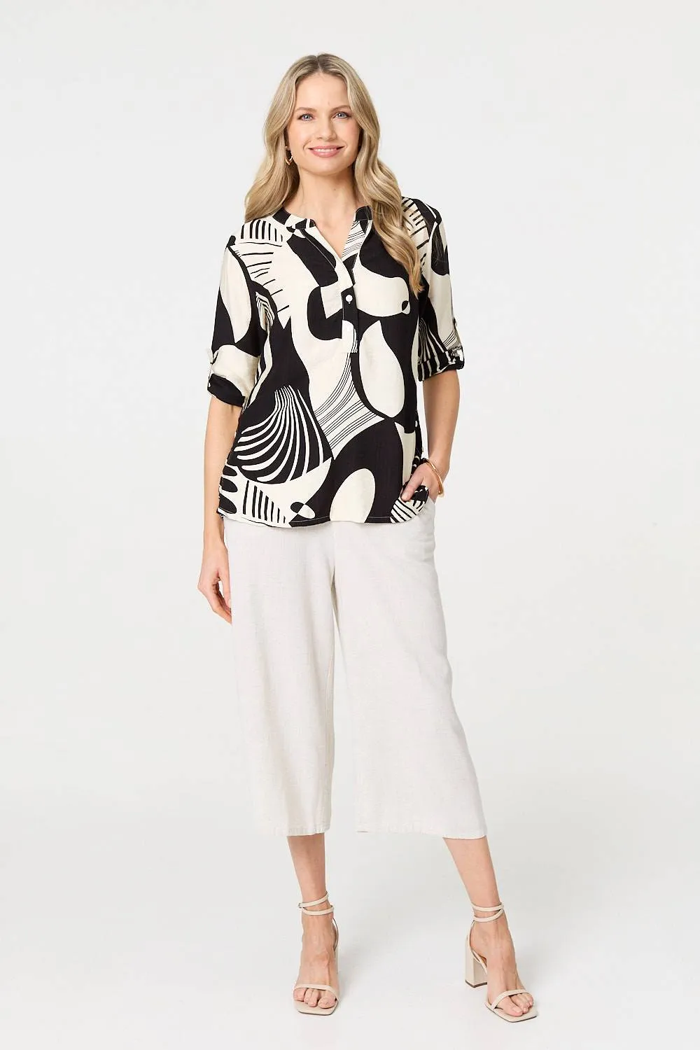 Abstract 3/4 Sleeve Button Detail Blouse