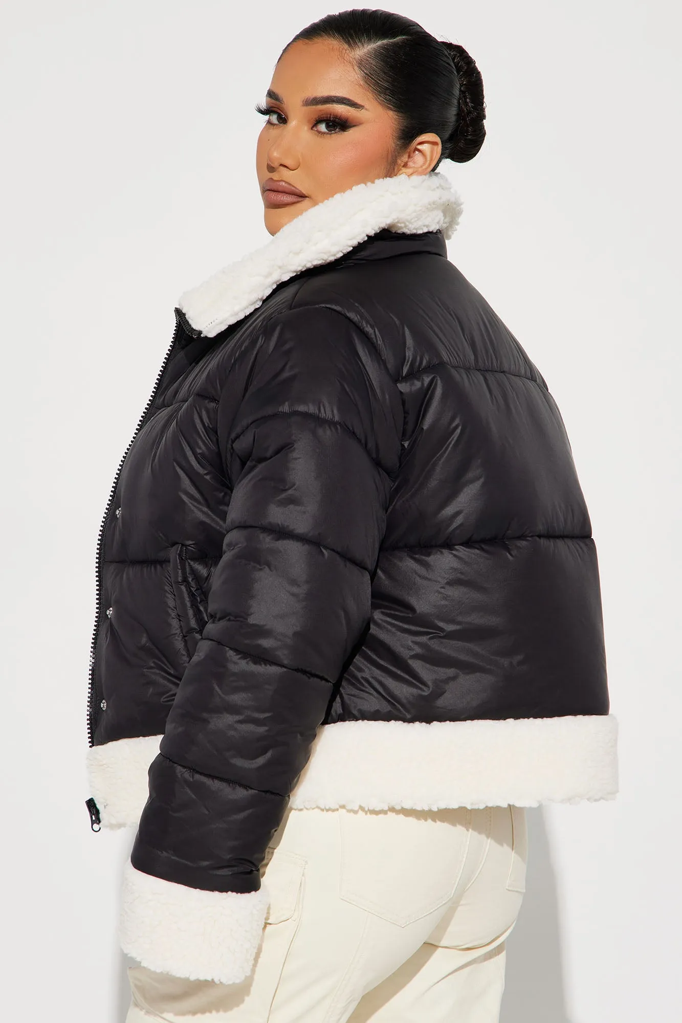 Ain't No Other Puffer Jacket - Black