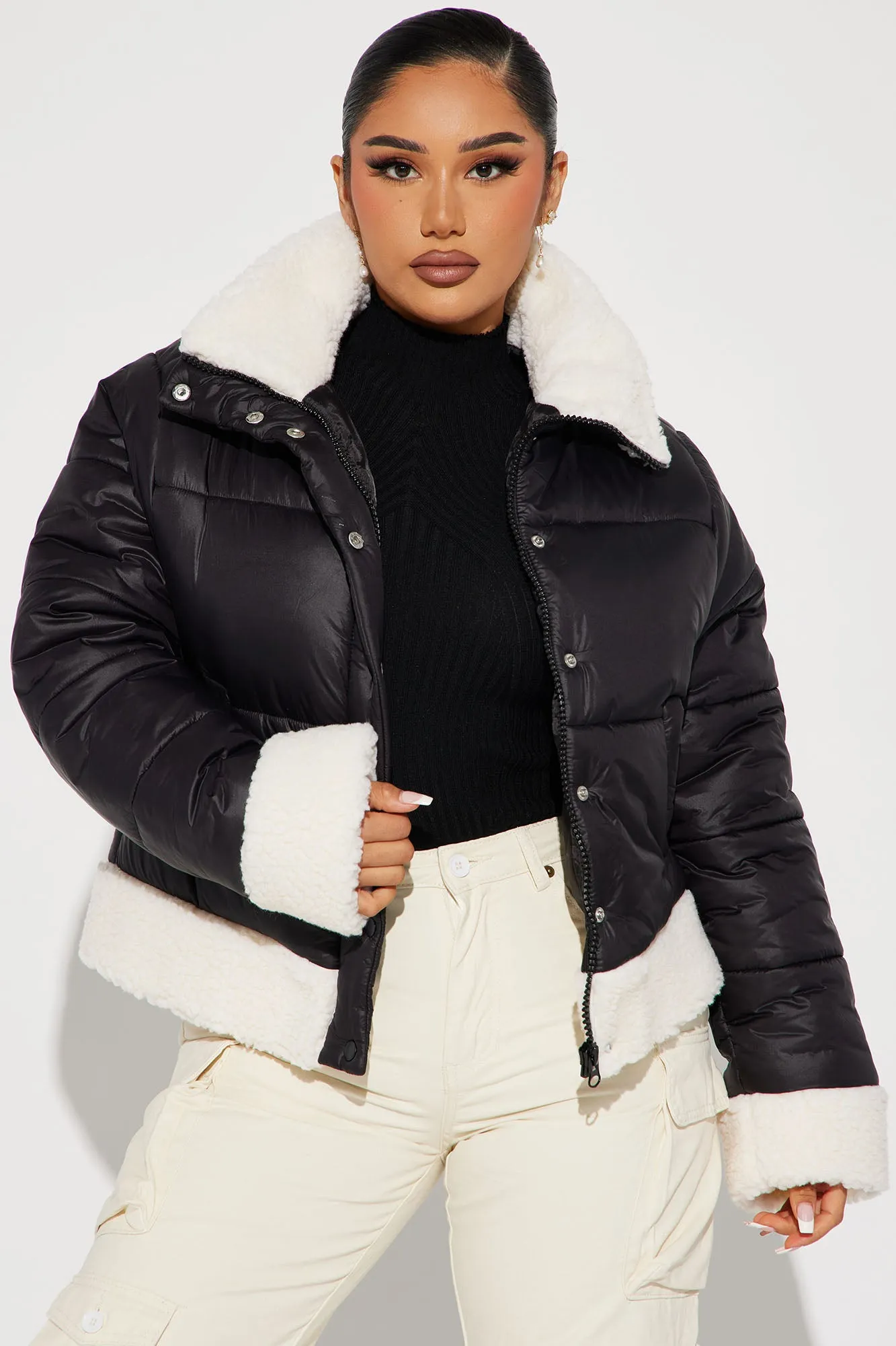 Ain't No Other Puffer Jacket - Black