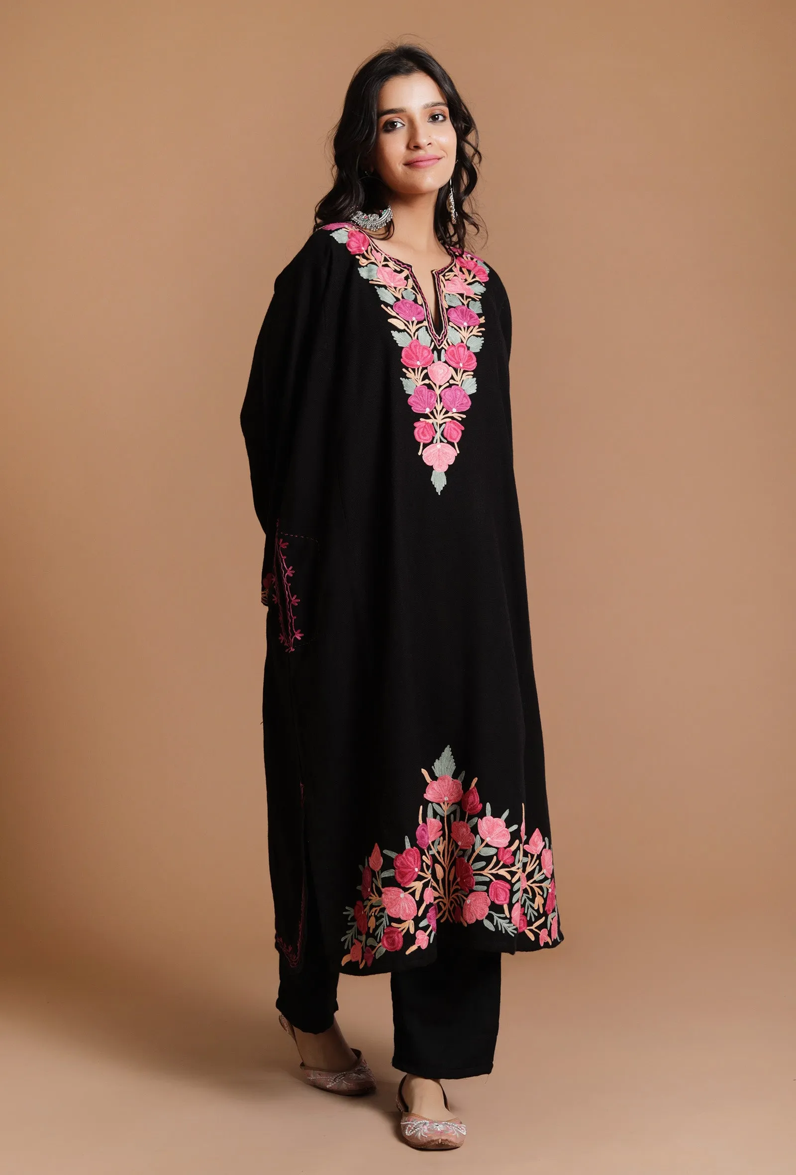 Charcoal Cozy Aari Embroidered Kashmiri Phiran-Free Size