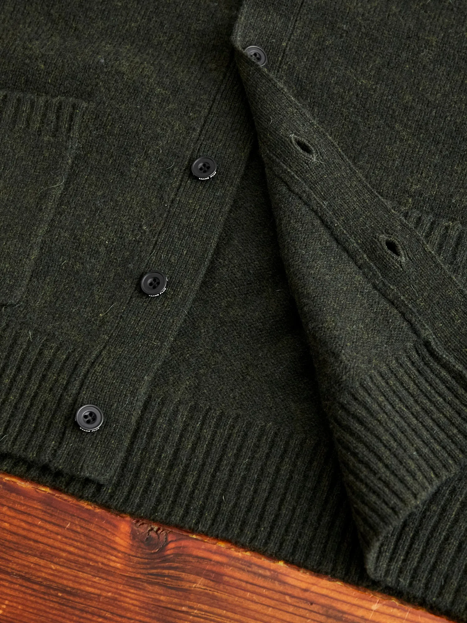 Elbow Patch 7G Cardigan in Olive